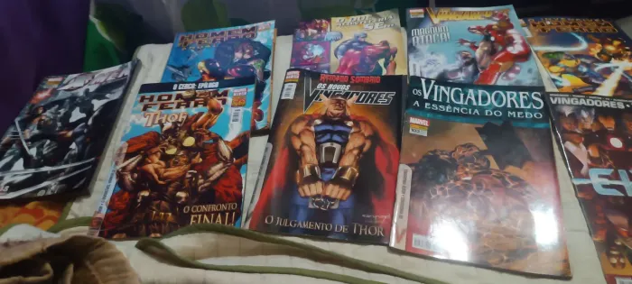 Revista da Marvel homem de ferro e Thor