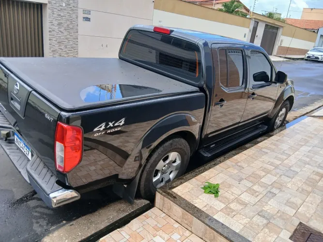 Nissan Frontier XE CD 4X2 2.5 TB Diesel 2012