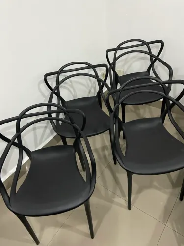 Cadeira Allegra R$100,00 cada