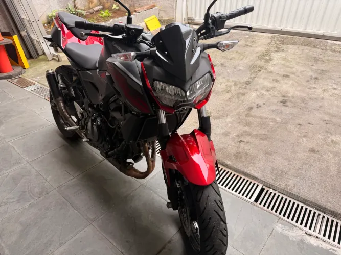 kawasaki Z400 - 2021 - Sinistro - sem detalhes