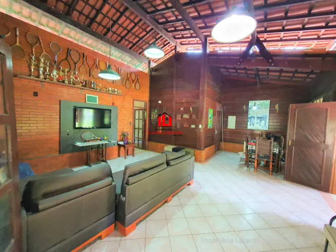Sítio com 17.750m² e Casa de Veraneio 4 Suítes, Piscina e Espaço Gourmet no Tarumã Açu
