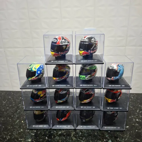 Coleção miniatura capacete moto gp