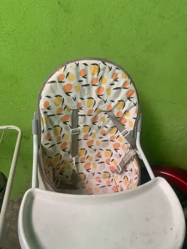 Vendo cadeirinha de comer