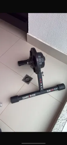 Rolo de treinamento smart interativo ciclismo