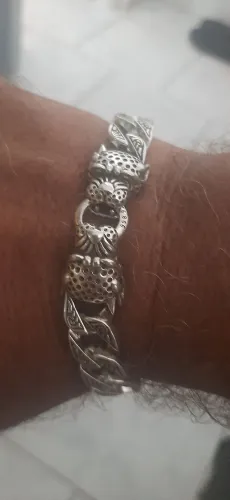 VENDO UMA LINDA PULSEIRA GROSSA EM PRATA LEGITIMA 925 (CABEÇA DUPLA LEOPARDO).