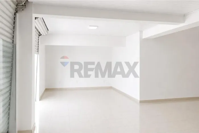 "Alugue Ponto Comercial Reformado no Centro"
