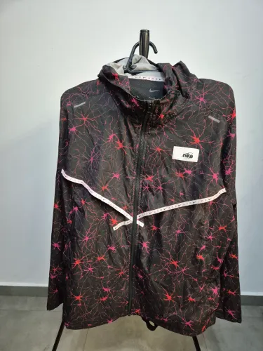 Corta-vento nike GG preta