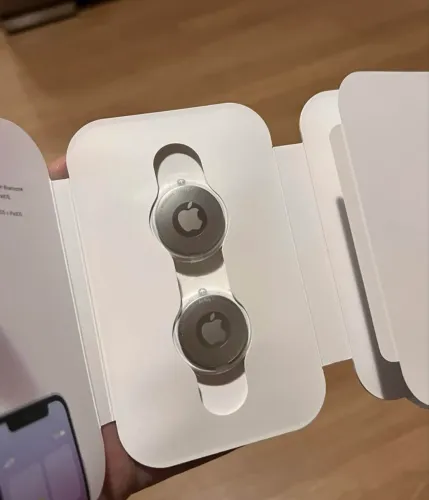 Apple AirTag