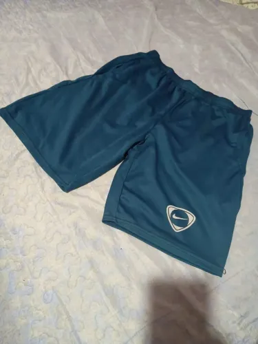 Bermuda nike