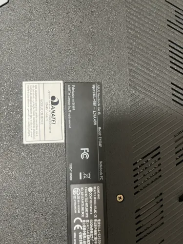 Vendo notebook ASUS Vivobook (NOVO)