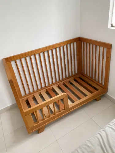 Berço de madeira