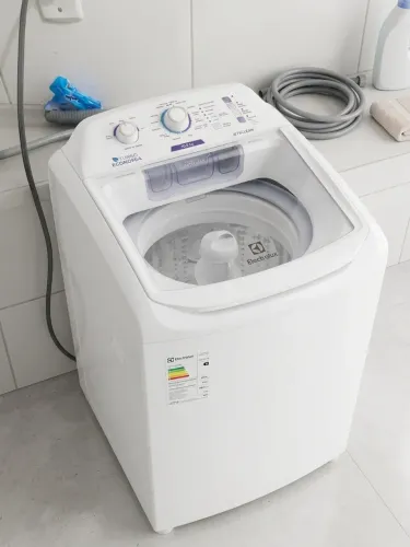 MÁQUINA DE LAVAR ELETROLUX 10,5kg Jet&Clean [Modelo LAC11] - Muito Conservada