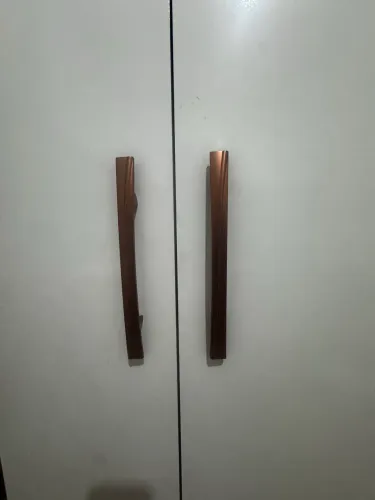 Guarda-Roupa Branco 6 Portas - Praticamente Novo | 2,00 x 1,85 x 0,48 m