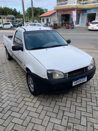 Ford Courier 1.6 L/ 1.6 Flex 2000
