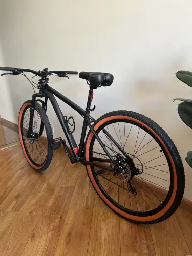 BIKE ABSOLUTE NERO 5, ARO 29, FREIO A DISCO