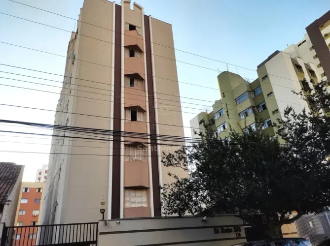 Apartamento à venda na Região Central de Londrina no Edifício Residencial Studio 2001 com 
