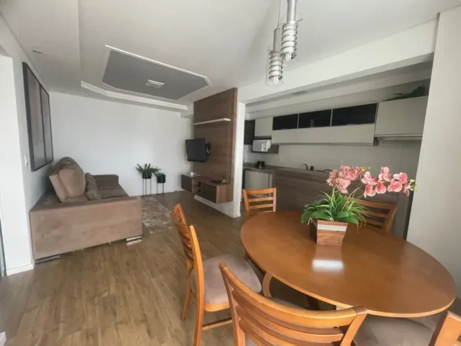 Apartamento com 2 quartos para alugar por R$ 3500.00, 92.46 m2 - CENTRO - GUARAMIRIM/SC