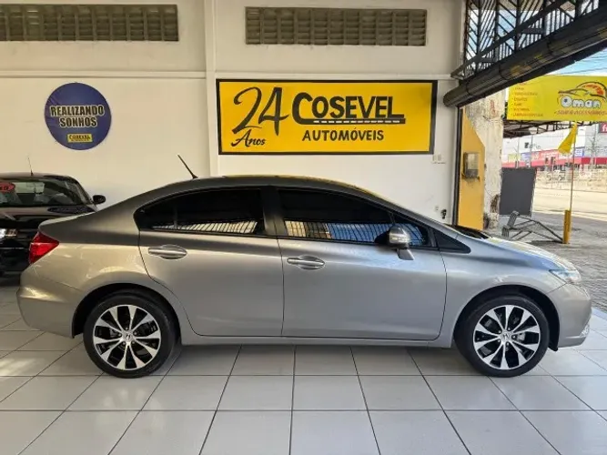 Honda Civic Sedan LXR 2.0 Flexone 16V Aut. 4P 2016