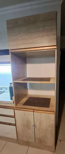 Torre para micro-ondas e forno