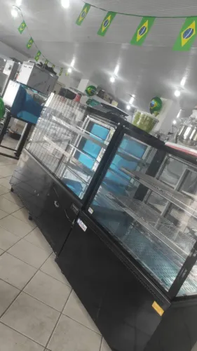 Bh Vitrine frente de padaria confeitaria orçamento aqui