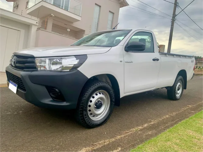 Toyota Hilux CS 4X4 2.8 TDI Diesel Mec. 2021