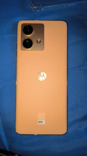 Motorola Edge 40 Neo 5G 256 GB Coral 8 GB RAM - Excelente
