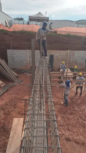 Armador disponível para empreita!