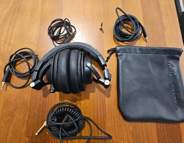 Fone de Ouvido Profissional Audio Technica ATH-M50x