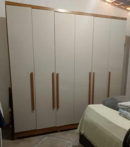 Guarda roupa de casal