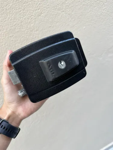 Fechadura para portão
