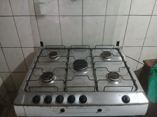 Vendo Fogão 5 bocas usado