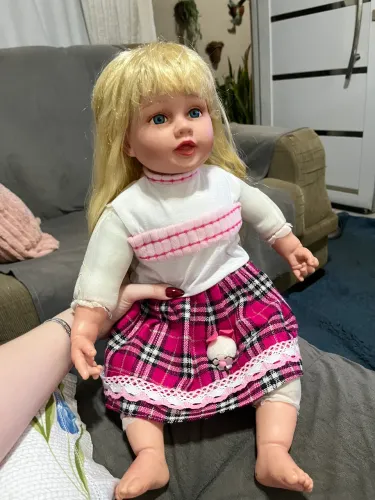 Boneca linda e delicada