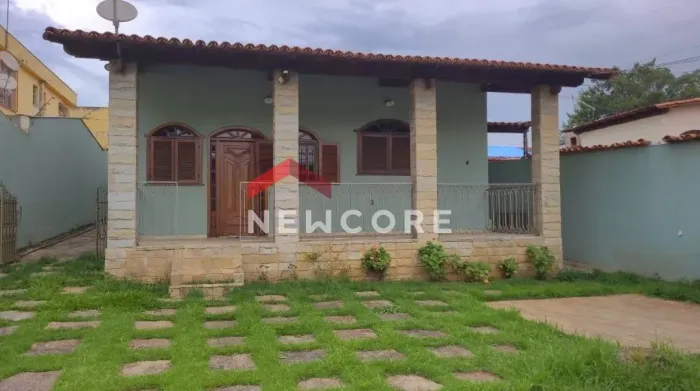 Casa em Rua Zenita de Souza - Dona Clara - Belo Horizonte/MG