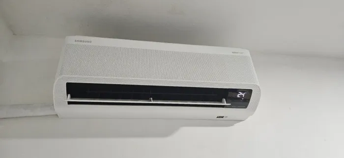 Ar condicionado Samsung 12000 BTUs Quente e Frio
