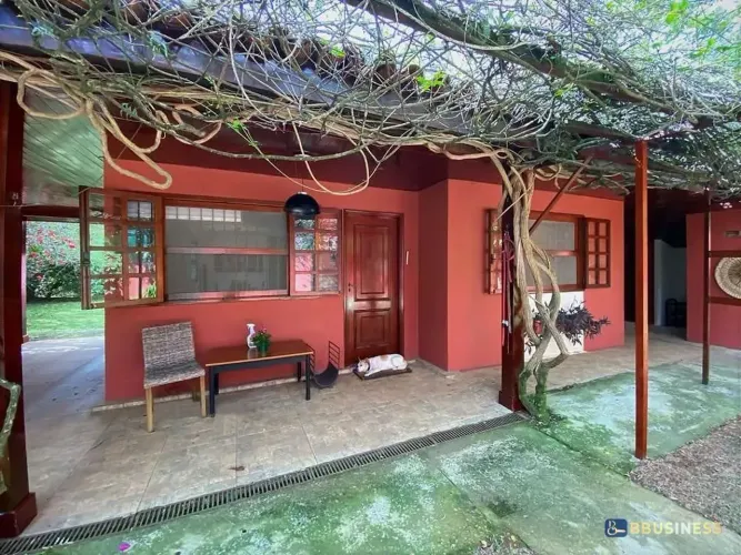 Casa à venda com 3 suítes - Chácara Vale do Rio Cotia, Carapicuíba, SP