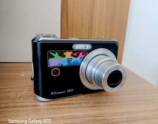 Câmera digital ge A835 [para consertar]