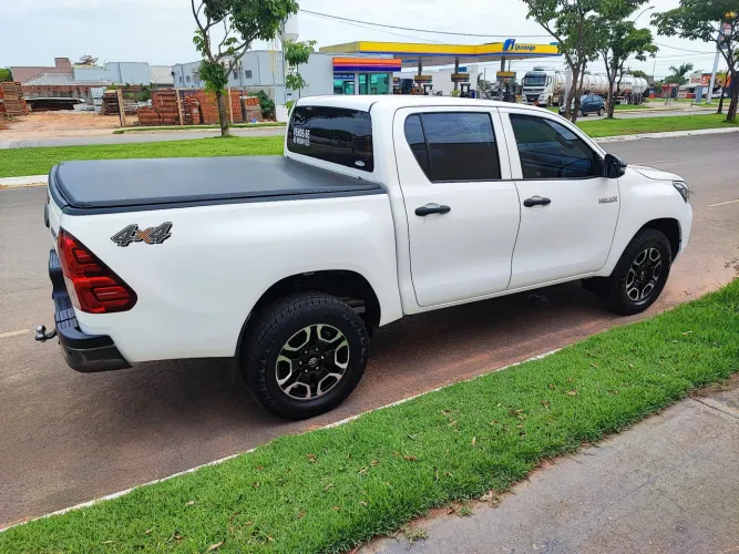 Toyota Hilux CD 4X4 2.8 Diesel Mec. 2021