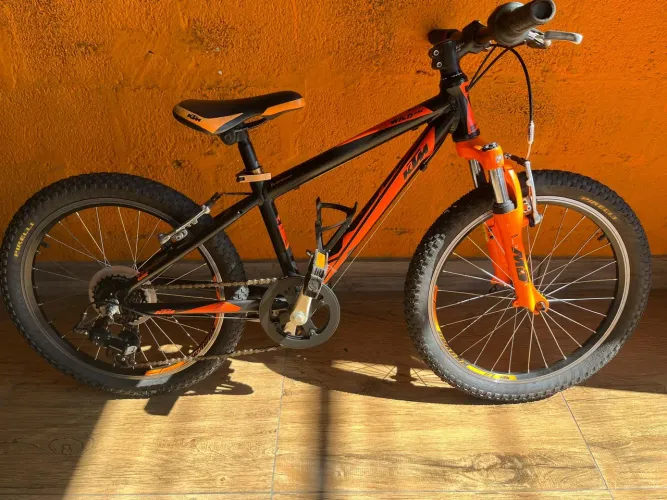 Bicicleta KTM, aro 20