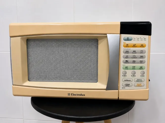 Microondas Eletrolux 21 Litros (COM GARANTIA)
