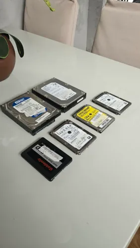 Lote de HDs e SSD para Técnicos / Sucata / Retirada de Componentes