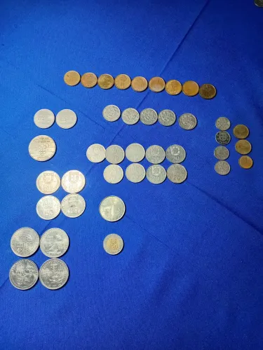 Lote de 43 escudos portugueses