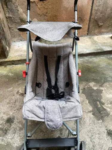 Carrinho de bebê contato *