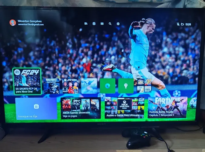 Xbox one, com 2 controle 1 kinekt jogos retrô em mídia física e 3 jogos em mídia digital 