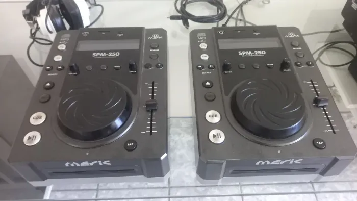 Par cdj meric lê CD e pen-drive