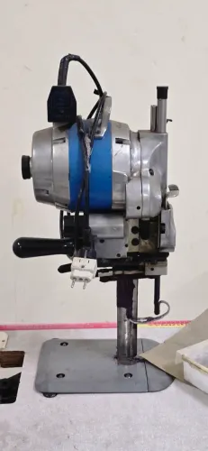 Máquina de corte de tecidos faca
