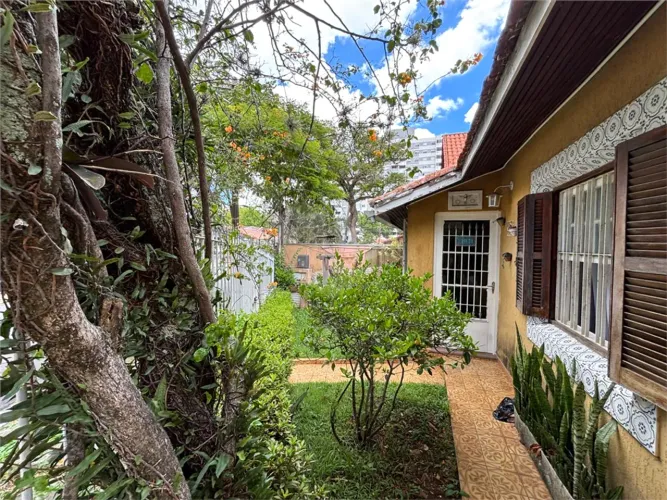 Condomínio com 3 quartos à venda em Conjunto residencial santa terezinha - SP