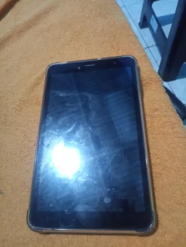Vendo tablet Multilaser, em perfeito estado só pegar e formatar