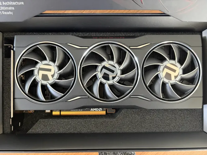 AMD RADEON RX 6750 XT FOUNDERS EDITION