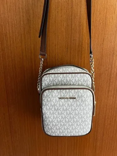 Bolsa Michael Kors - Modelo Jet Set Travel - Vanilla - Couro Canvas