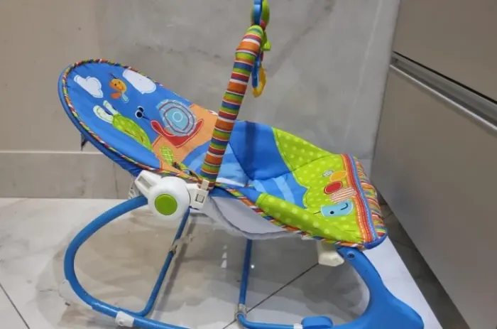 Cadeira Fisher-Price original Modo balanço Modo vibra